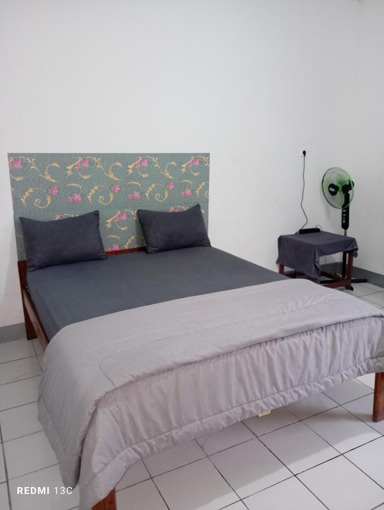 Hidayah Homestay Kelimutu Buitenkant foto