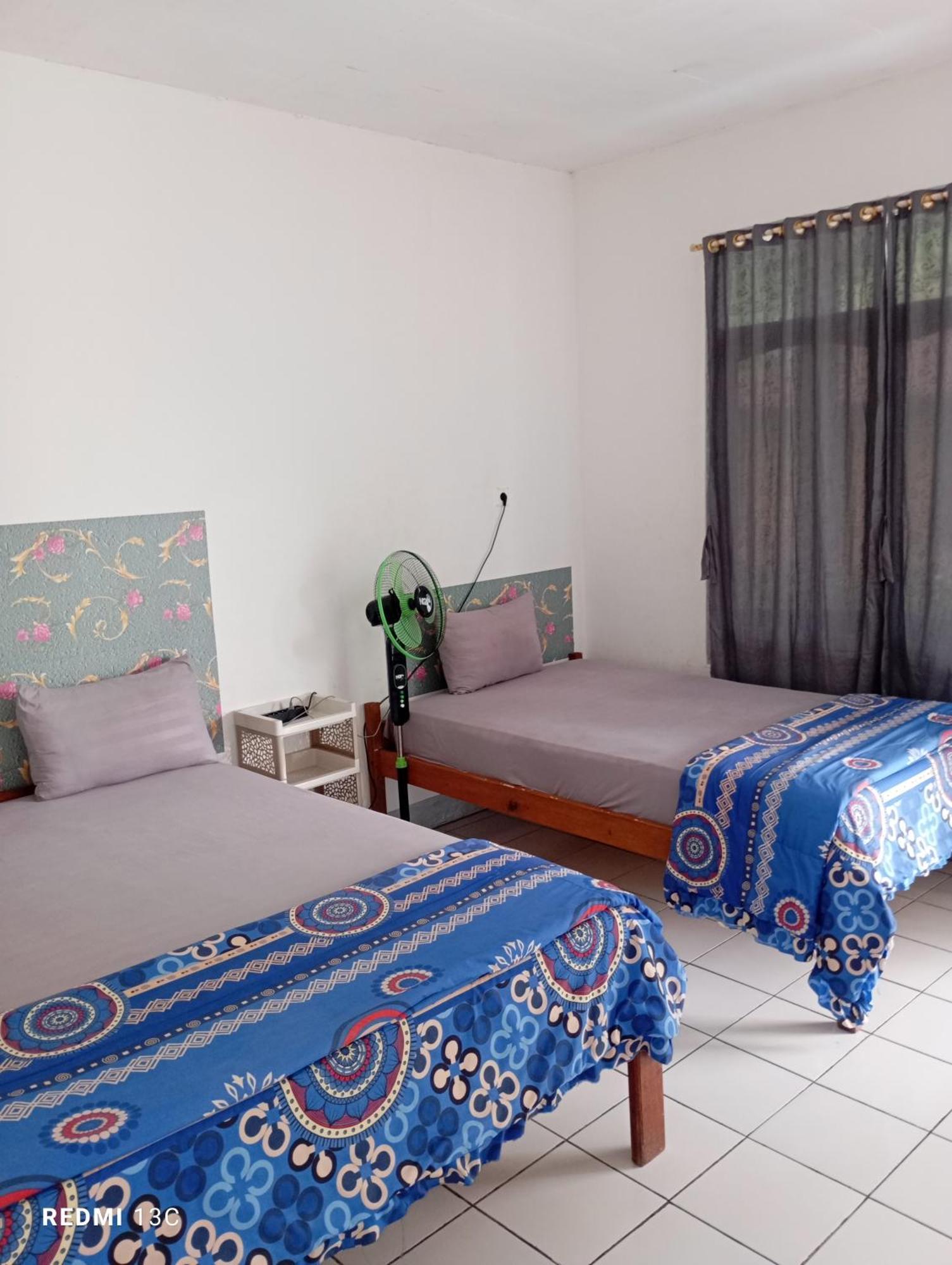 Hidayah Homestay Kelimutu Buitenkant foto