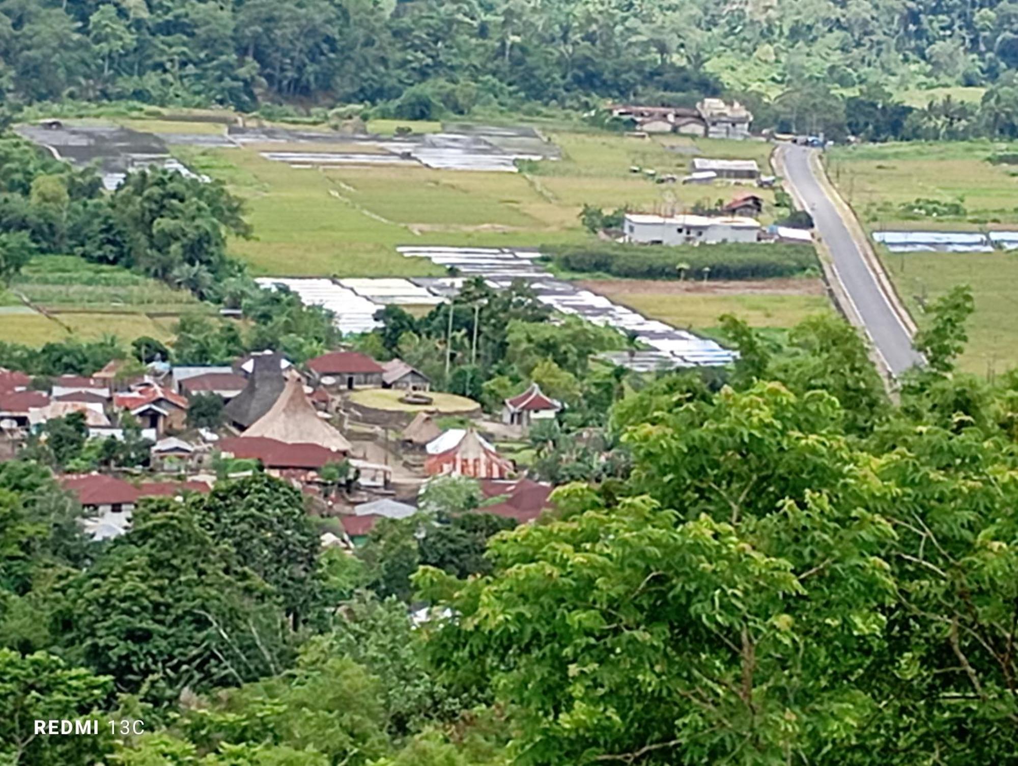 Hidayah Homestay Kelimutu Kamer foto